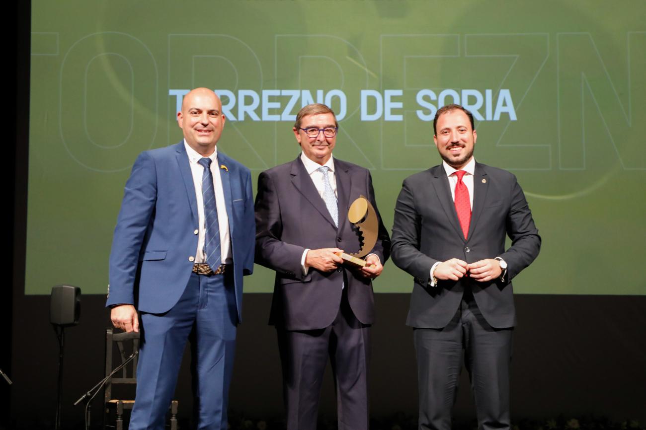 Torrezno de Soria recibe el premio Sepor’22 en Lorca por su compromiso y buena imagen del sector porcino